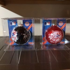 NY Yankees Sport Ornaments-Set of 2-Collectables